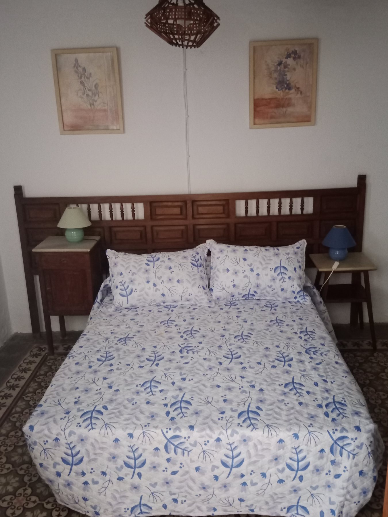 Segundo dormitorio con cama de matrimonio